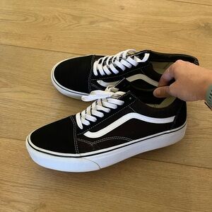 Vans old skool sneakers NWOT